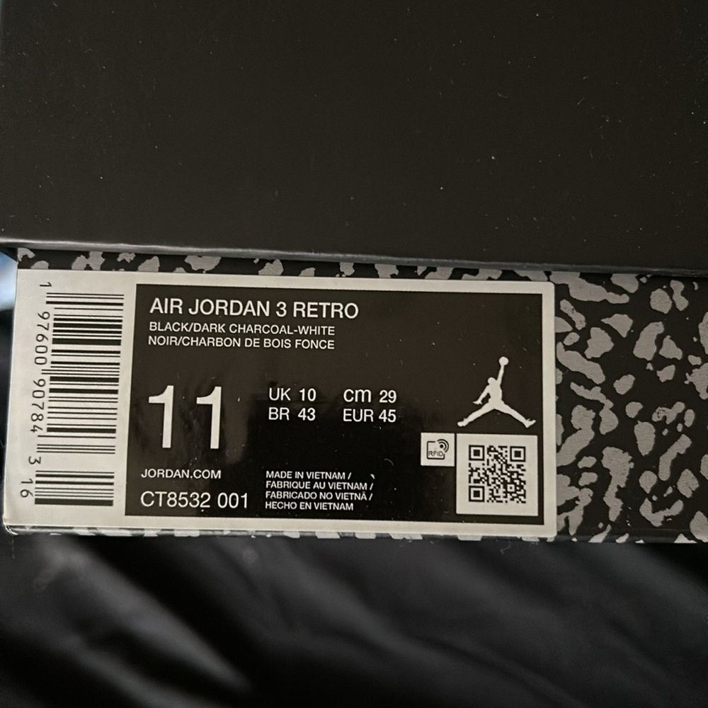 Jordan 3 Black Cat - Picture 4 of 4